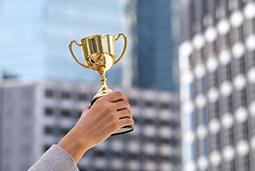 五彩堂国际入选36氪WISE2024商业之王“年度全球化布局与市场拓展案例”